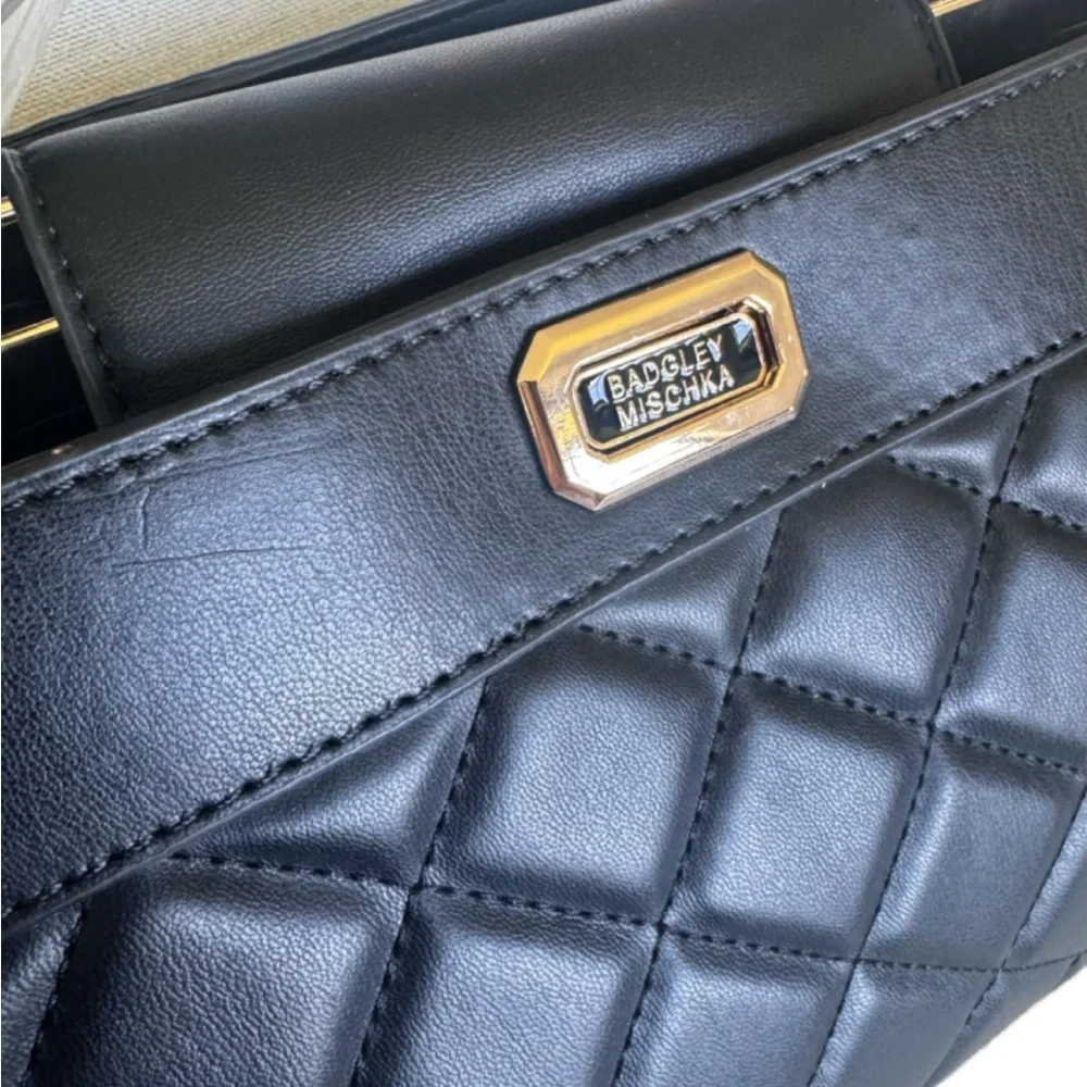 NWT Badgley Mischka Black Vegan Leather Quilted Bag - Picture 3 of 6